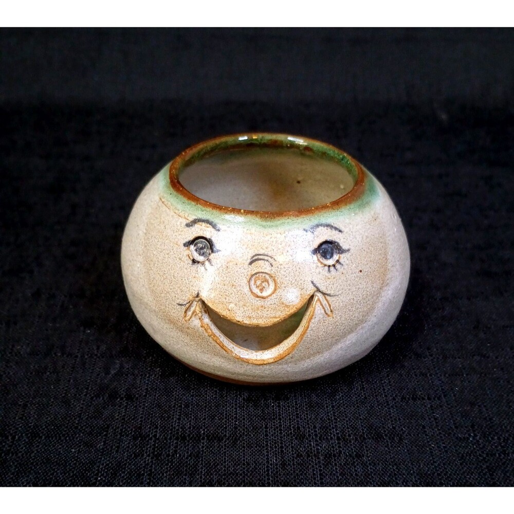 VTG Ceramic Egg Separator Handmade Initialed EA Beige Happy Face Unglazed Bottom